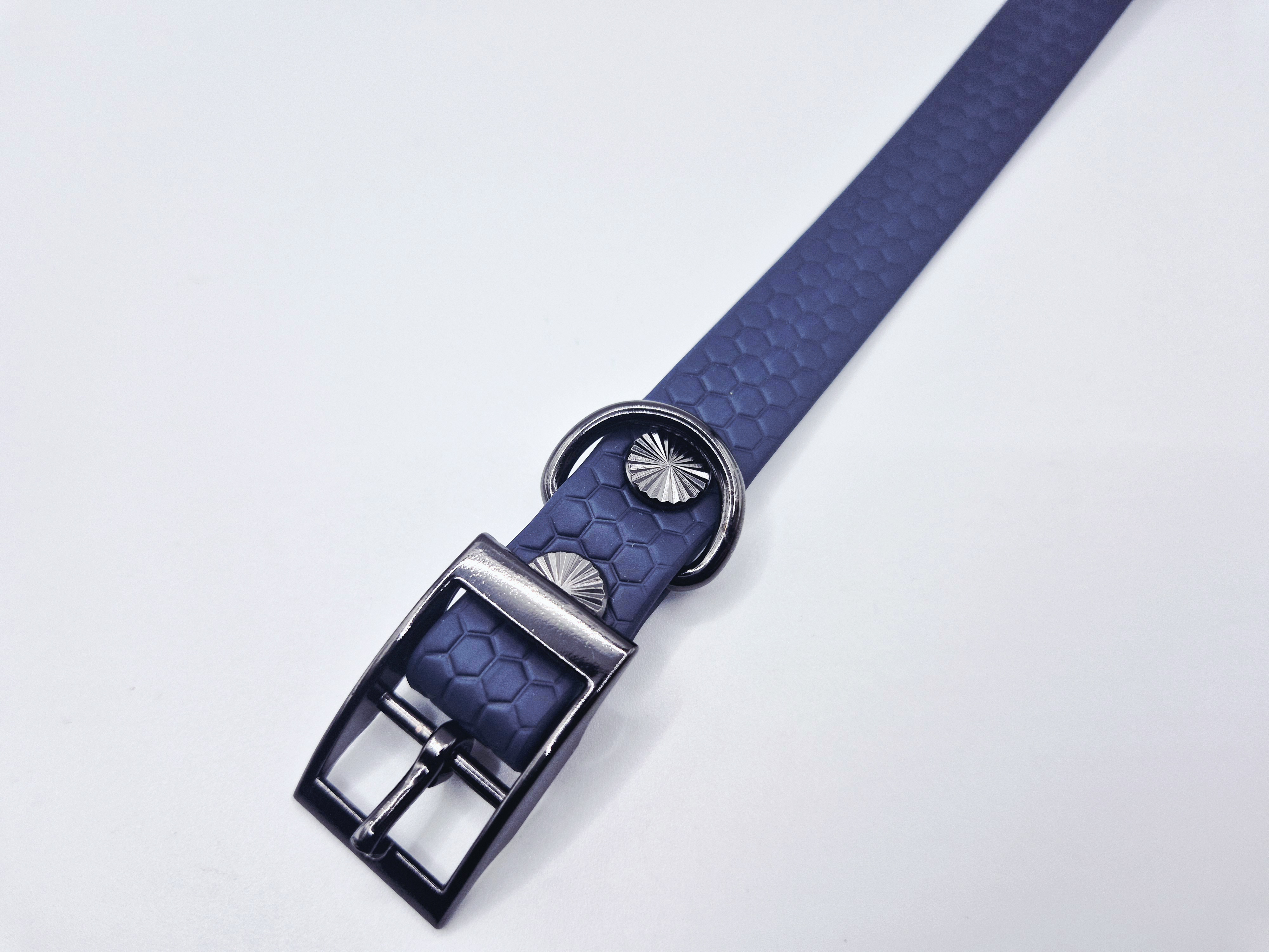 Halsband Marineblau