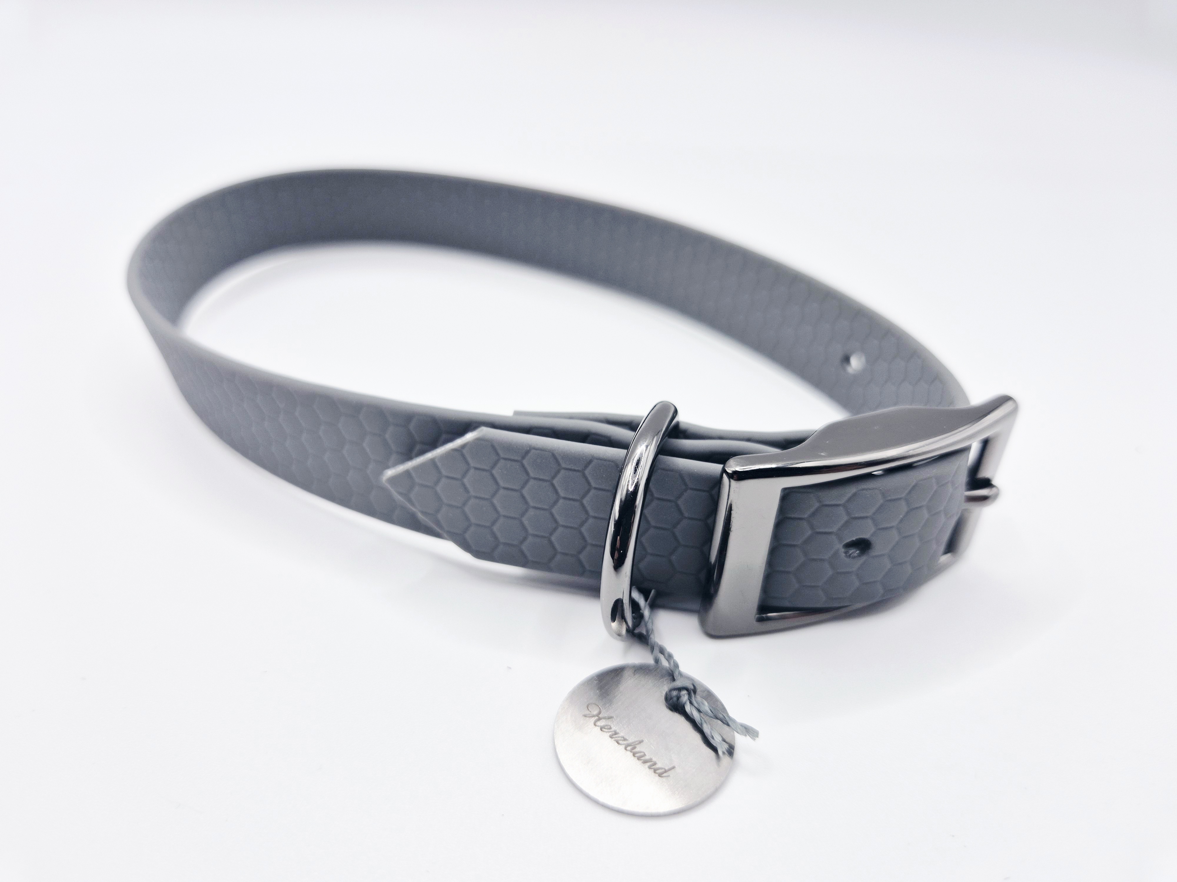 Halsband Grau